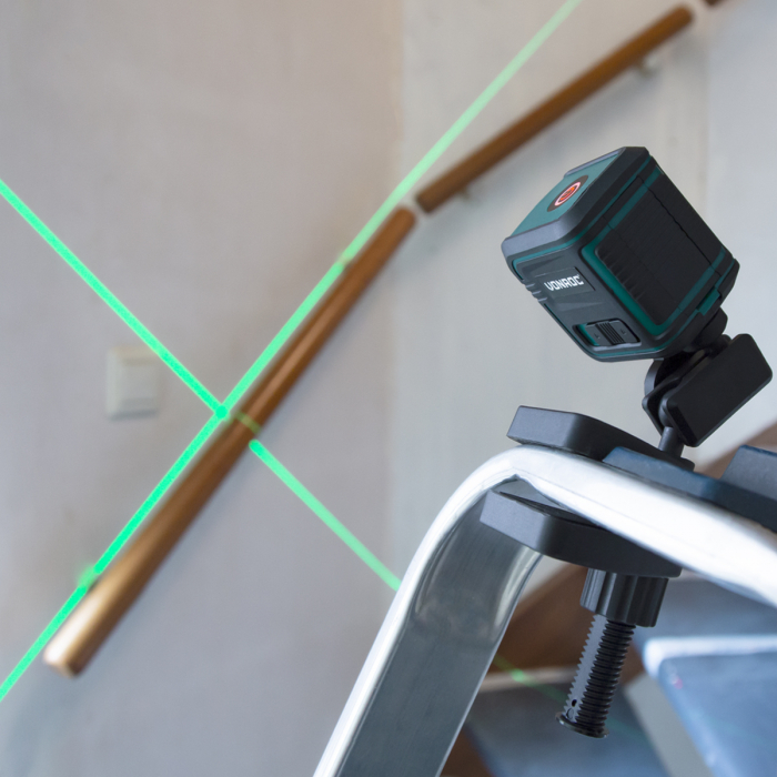Cross line laser | Green - self leveling - 18 meter range
